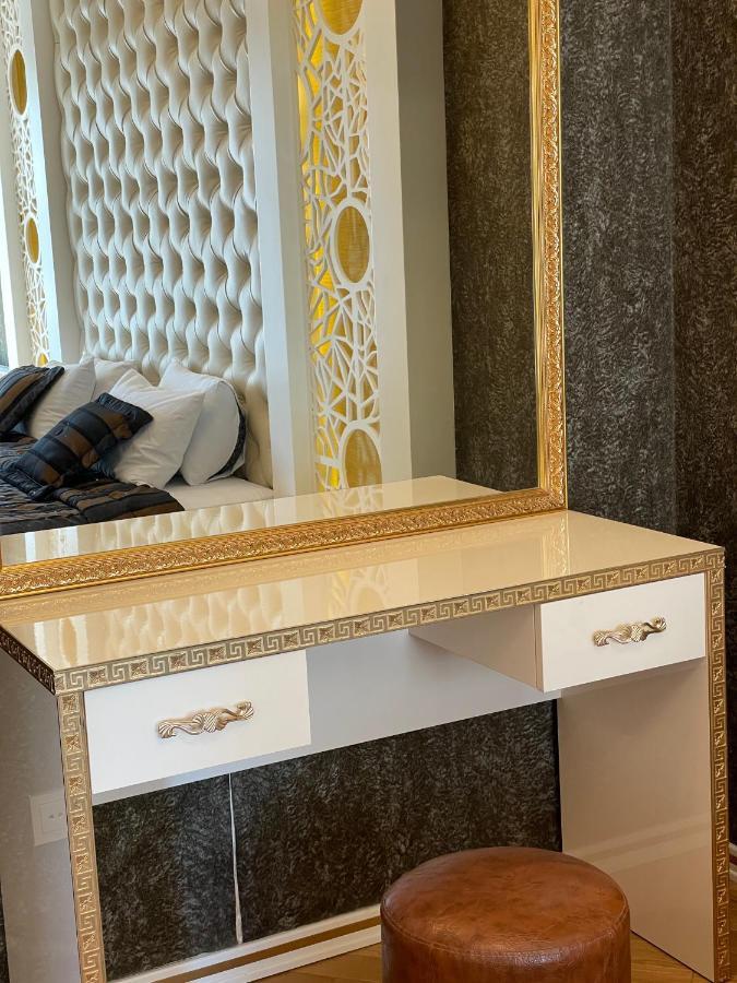 Park Azure Louvre Apartment Baku Ngoại thất bức ảnh