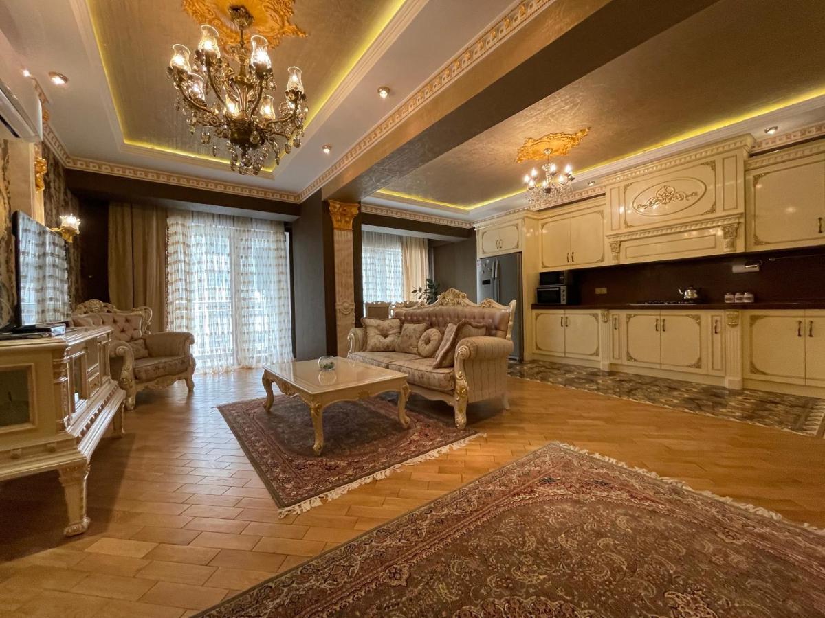 Park Azure Louvre Apartment Baku Ngoại thất bức ảnh