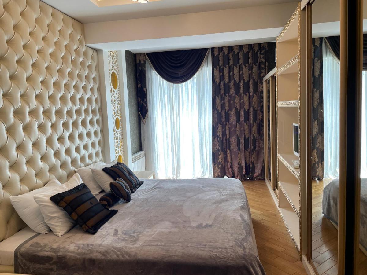 Park Azure Louvre Apartment Baku Ngoại thất bức ảnh
