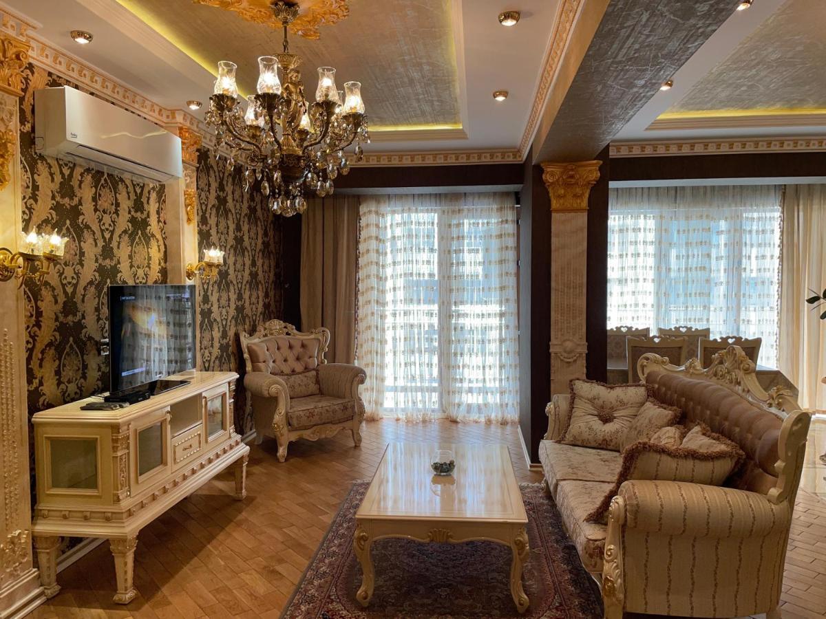 Park Azure Louvre Apartment Baku Ngoại thất bức ảnh