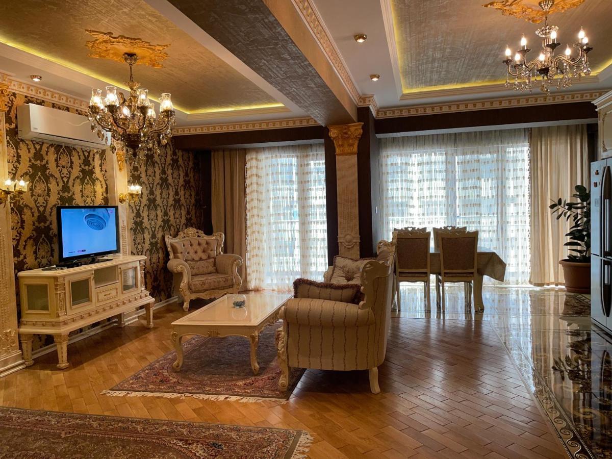 Park Azure Louvre Apartment Baku Ngoại thất bức ảnh