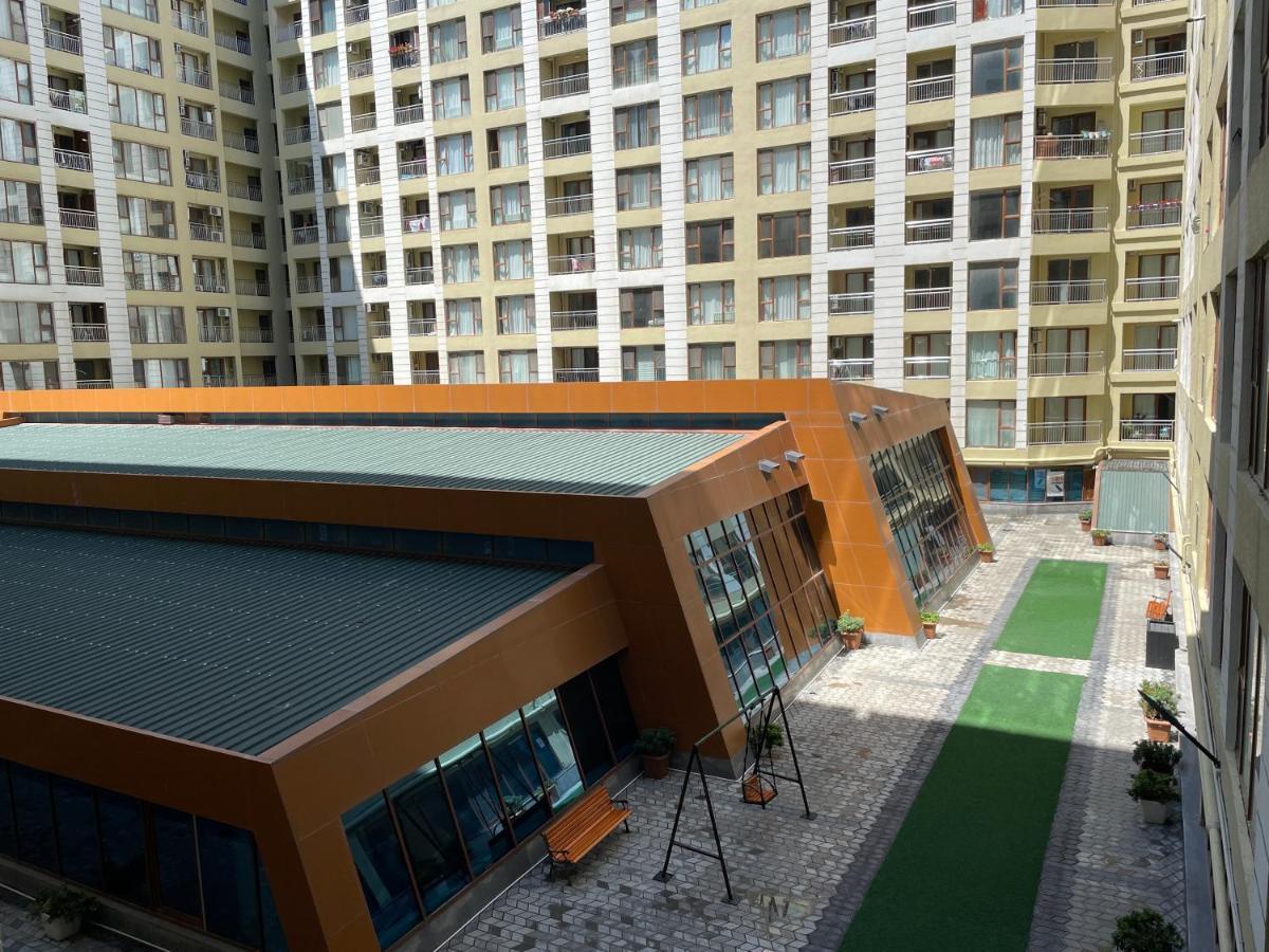 Park Azure Louvre Apartment Baku Ngoại thất bức ảnh