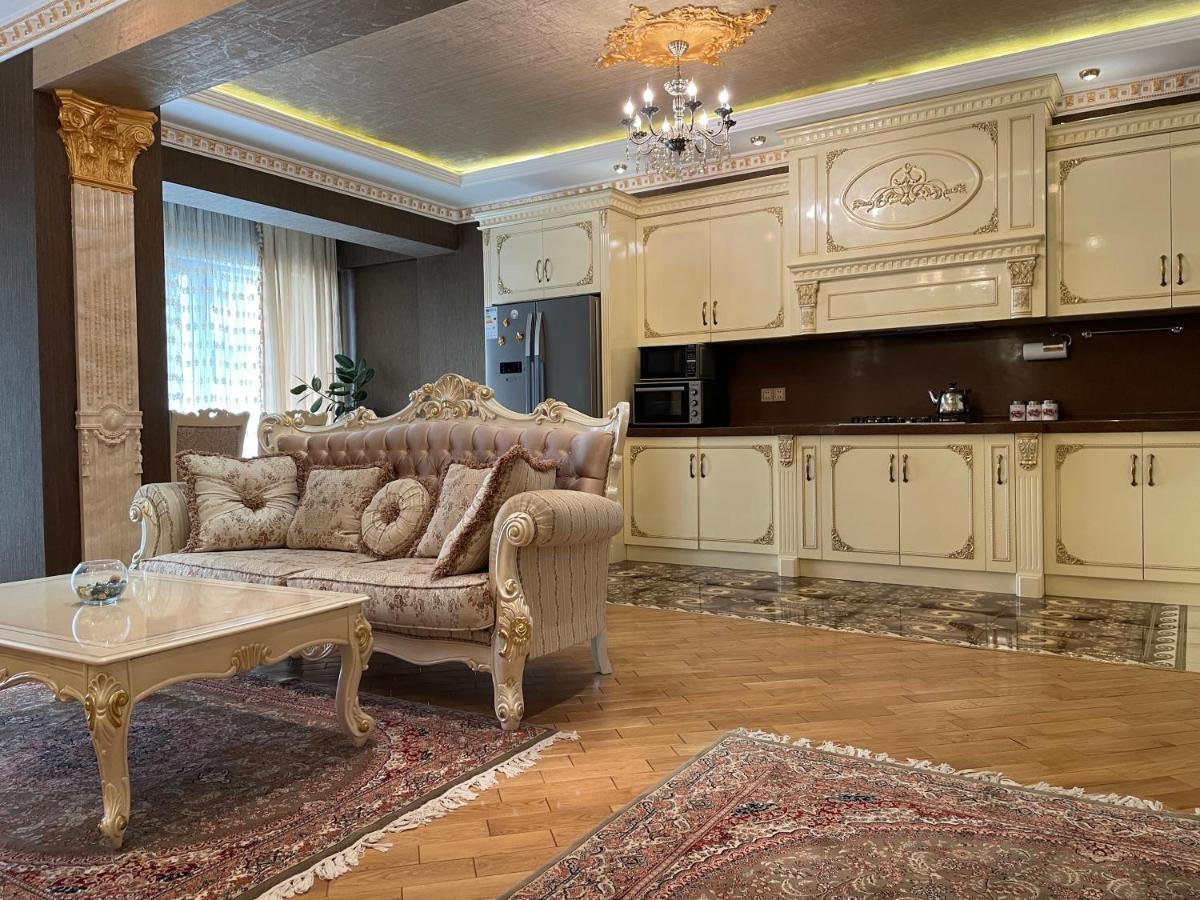 Park Azure Louvre Apartment Baku Ngoại thất bức ảnh